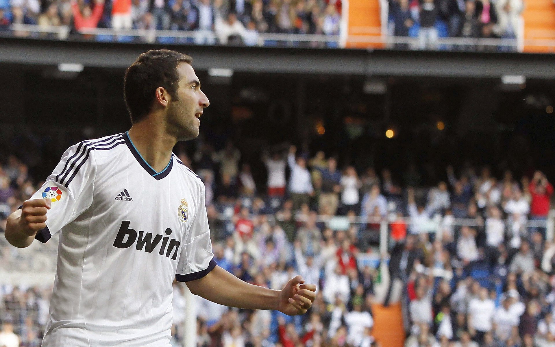 开云体育登录-西决生死战焦点战,塞维利亚粉碎喀麦隆,足球殖民主义的幽灵与全球化时代的身份迷思 第2张 开云体育登录-西决生死战焦点战,塞维利亚粉碎喀麦隆,足球殖民主义的幽灵与全球化时代的身份迷思 第2张